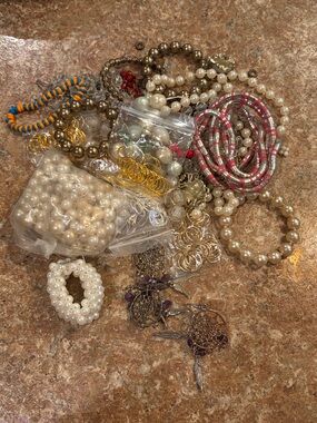 Group Vintage Contemporary Modern Jewelry Accessories Jewelry Pieces Craft DIY